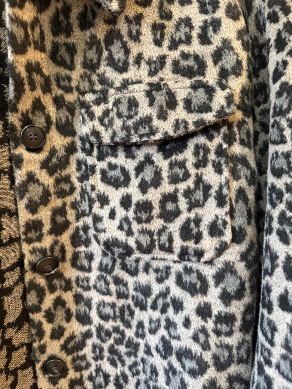 bagatelle Black and Gray Leopard Print Shacket - Picture 4 of 6